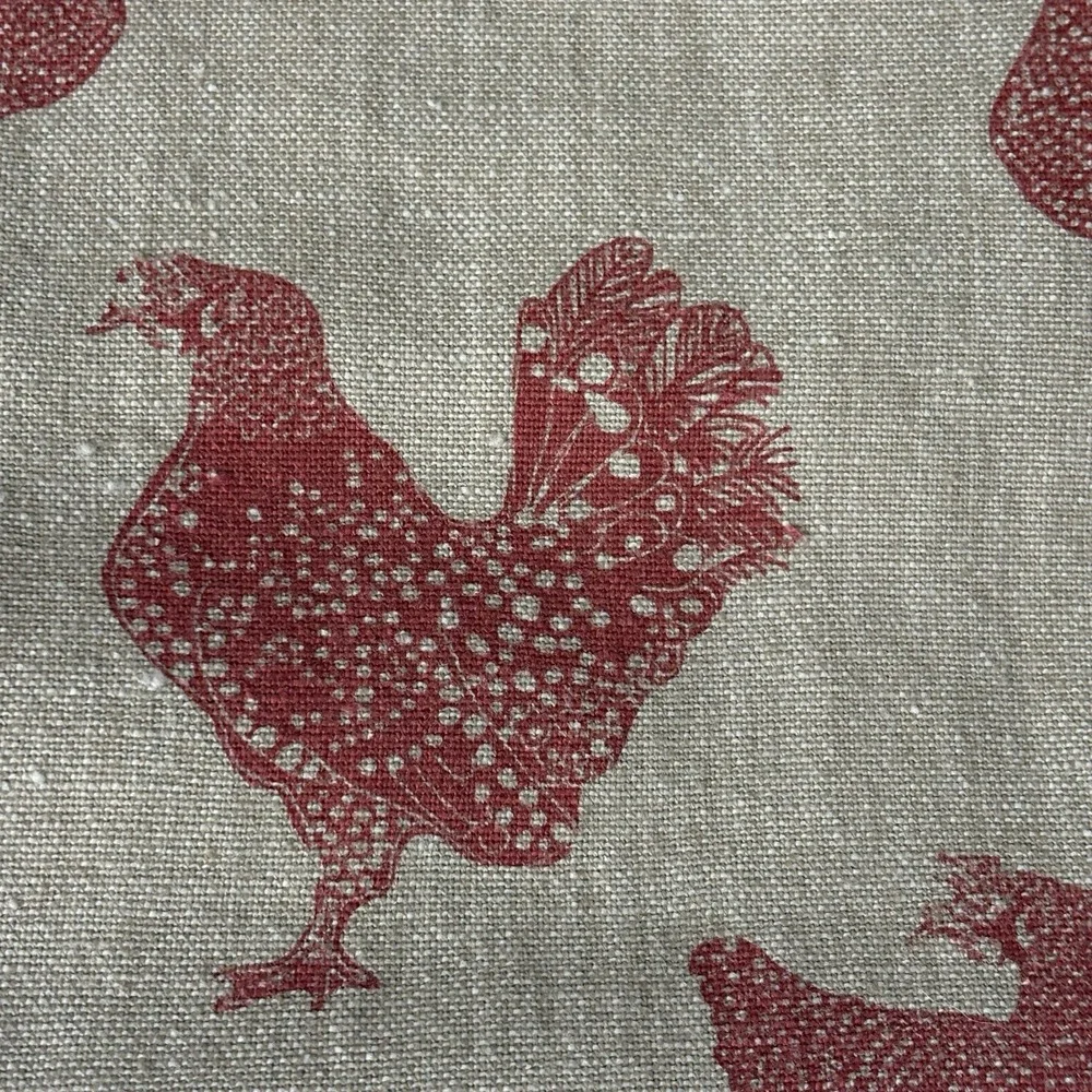 Raine And Humble Henrietta Chicken Table Runner Fig Red‎ 28